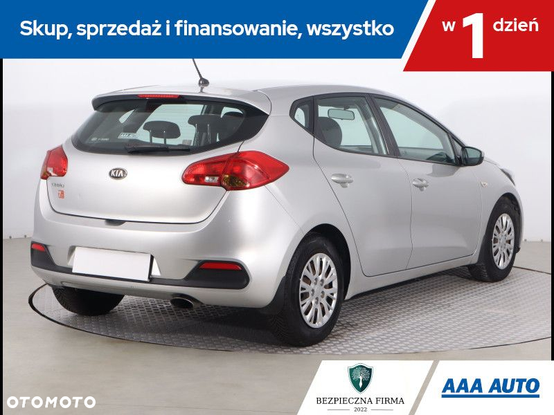 Kia Ceed - 6