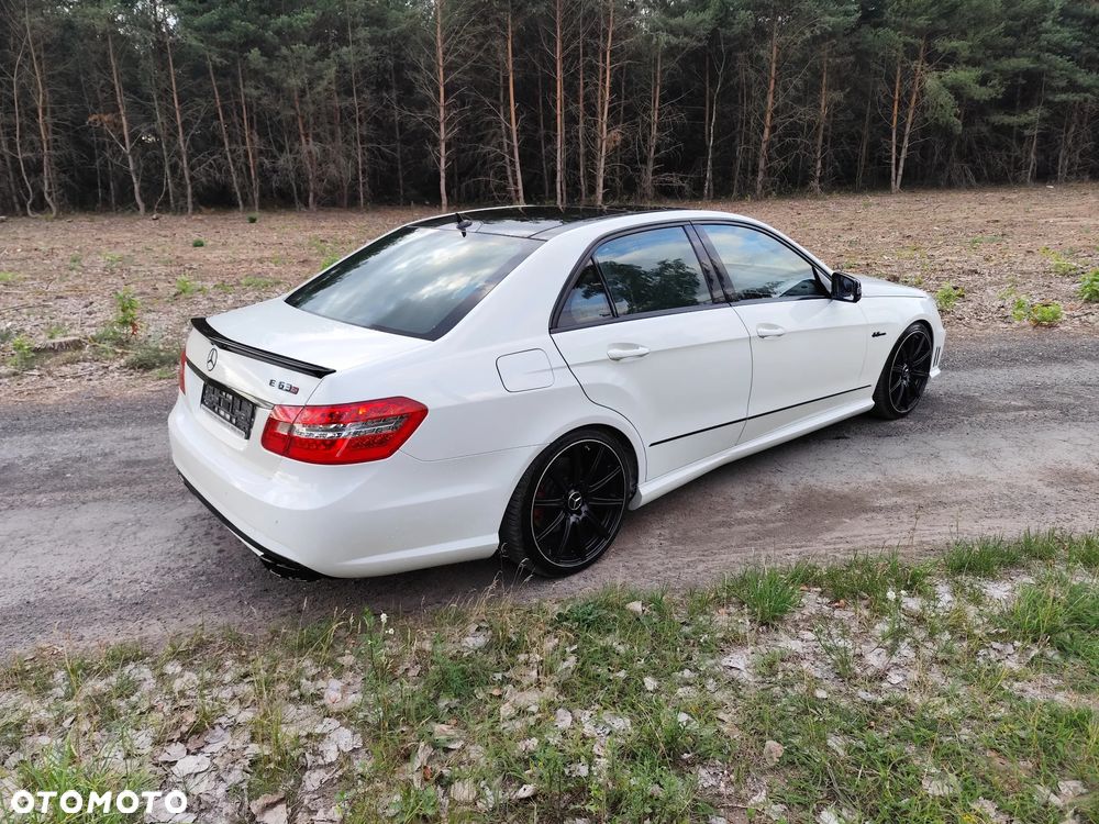 Mercedes-Benz Klasa E 500 4-Matic Avantgarde - 17