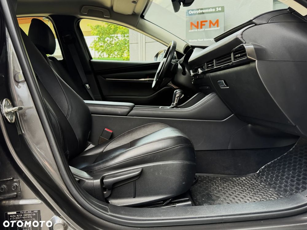 Mazda 3 2.0 mHEV Hikari - 22