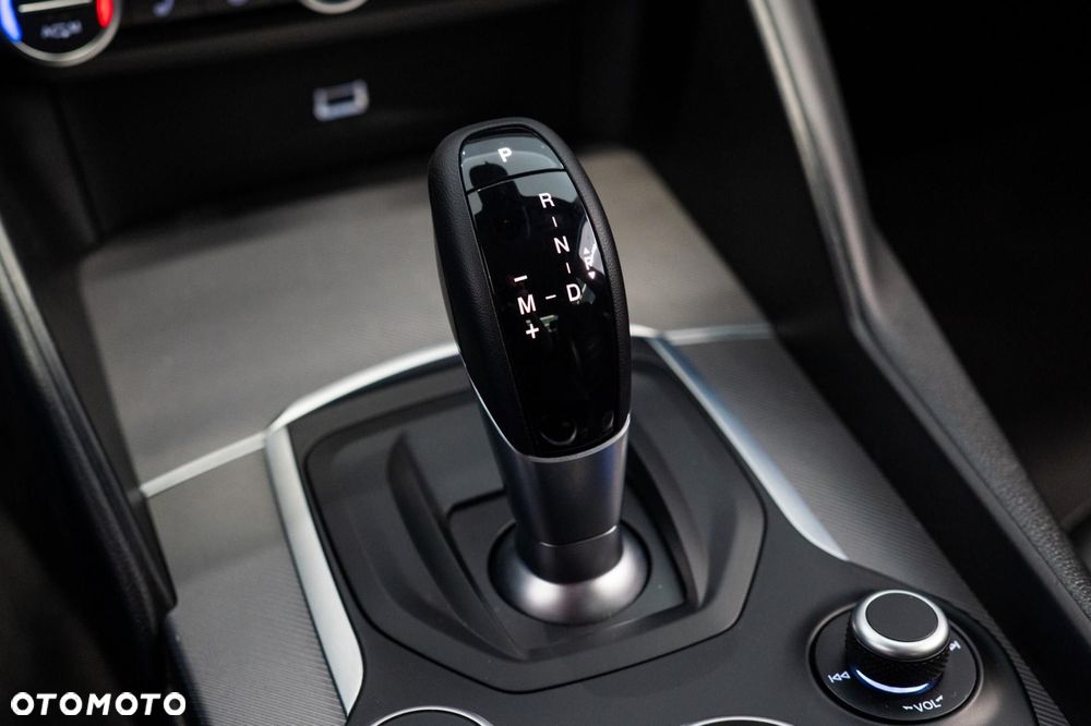 Alfa Romeo Giulia 2.0 Turbo Veloce Q4 - 17