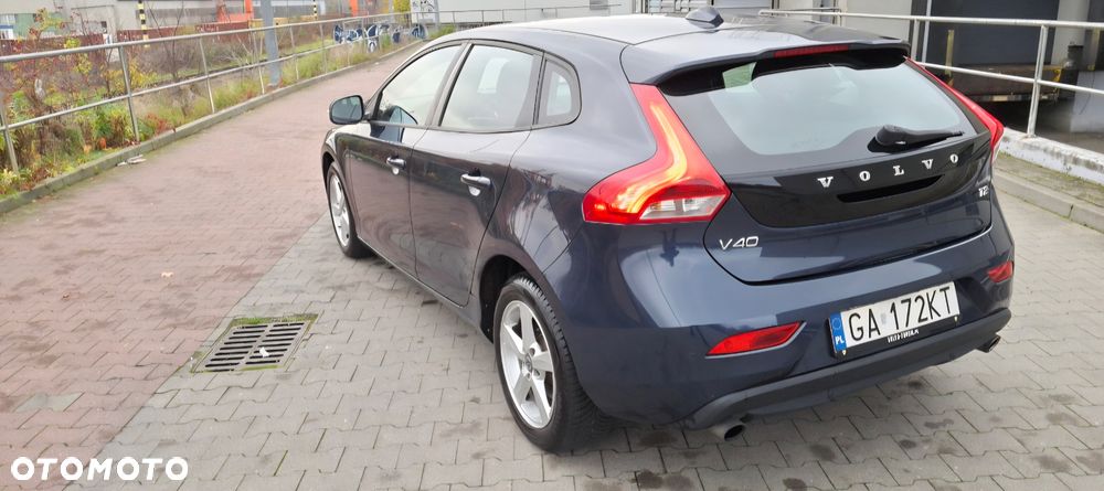 Volvo V40 T2 Kinetic - 2