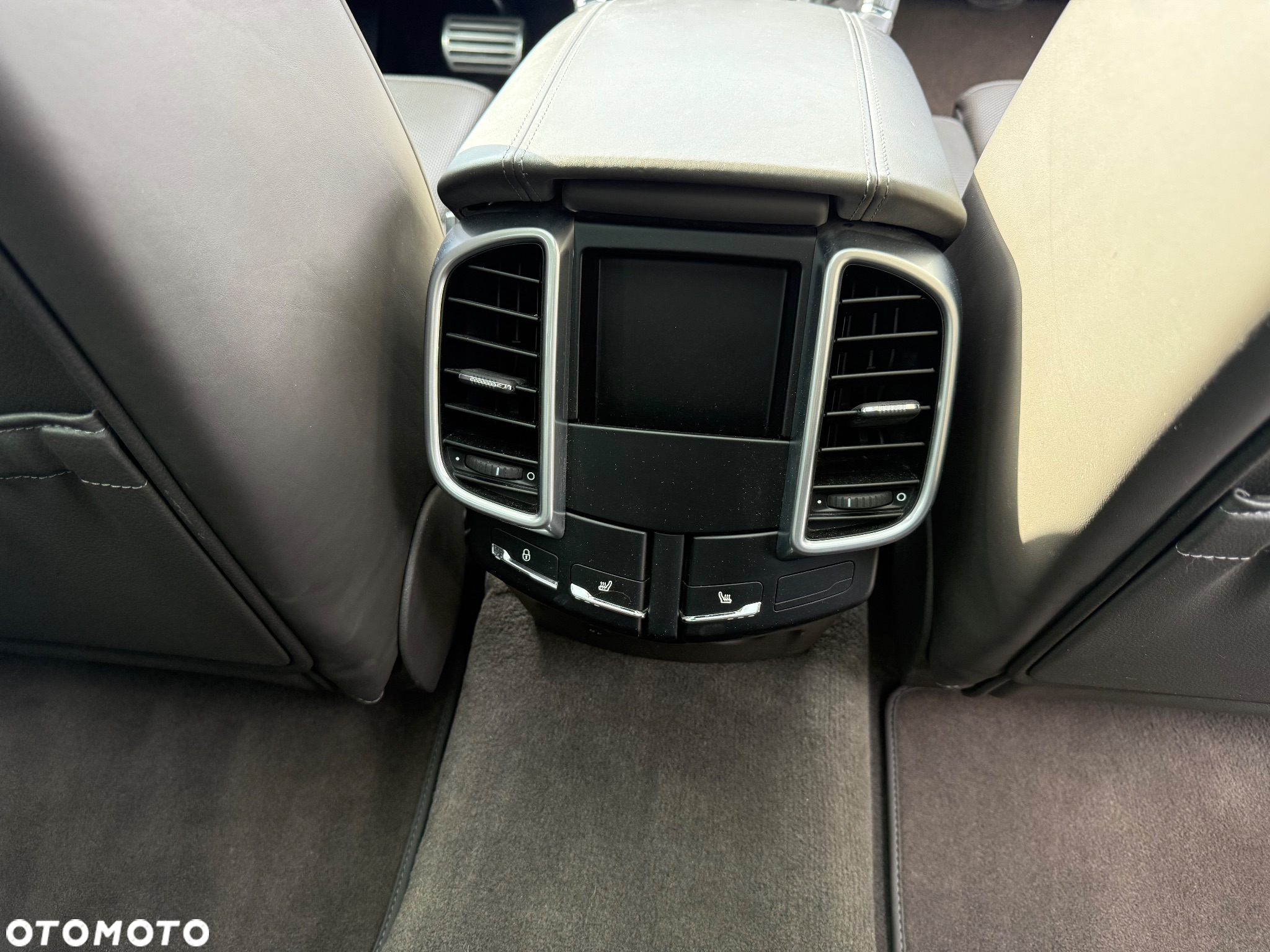 Porsche Cayenne S Diesel - 15