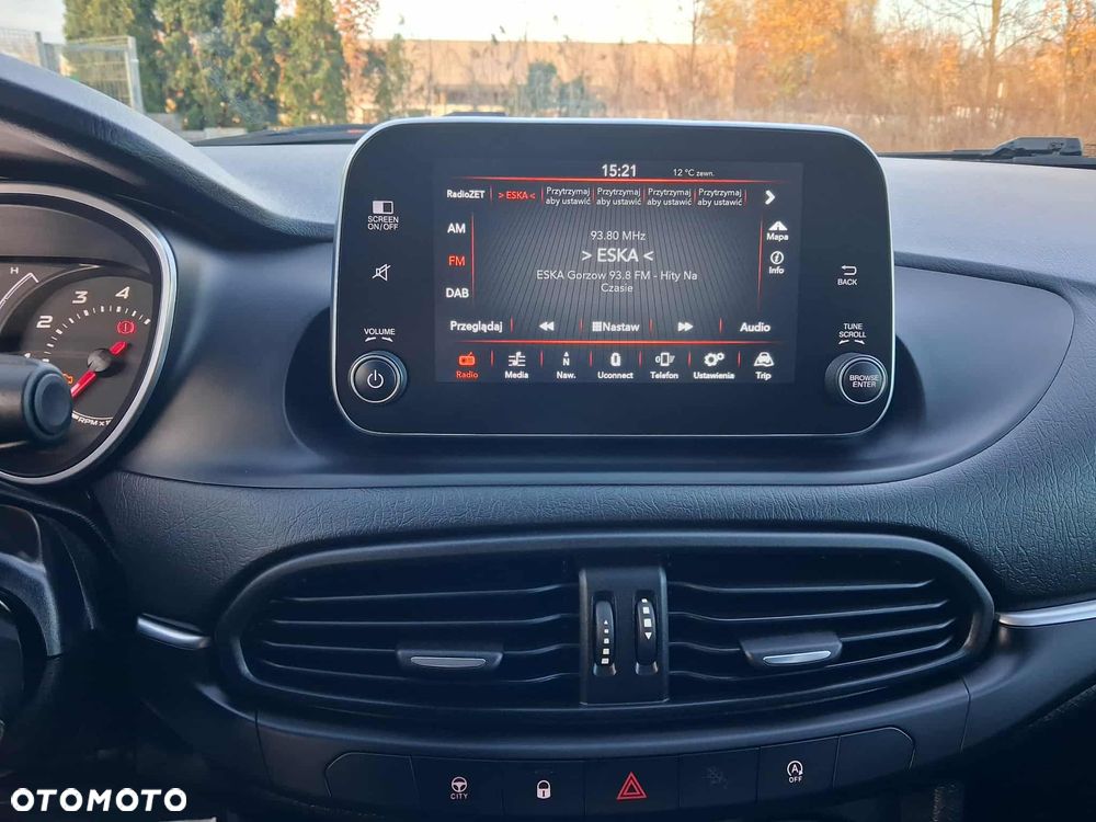 Fiat Tipo 1.4 T-Jet 16v Easy - 16