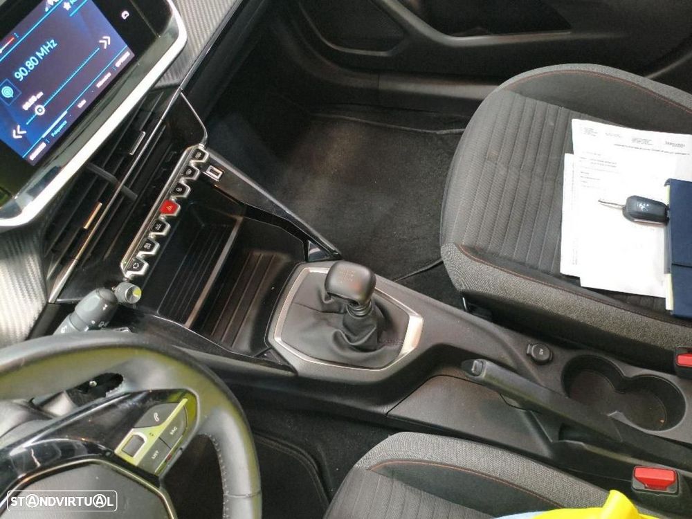 Peugeot 2008 1.2 PureTech Active - 6