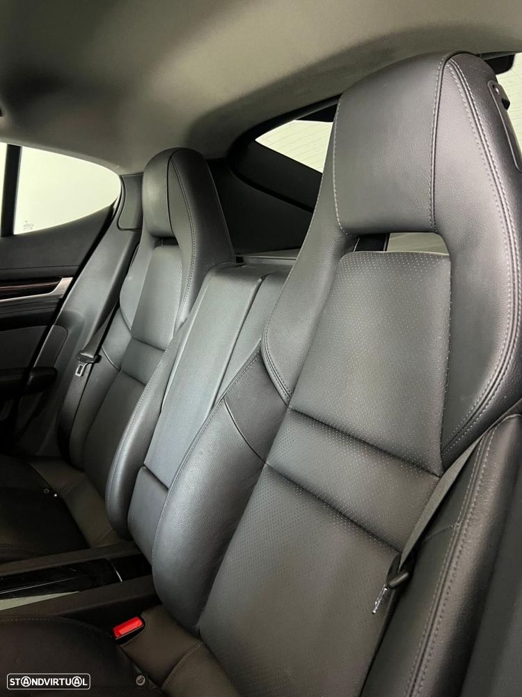 Porsche Panamera 3.0 V6 - 11