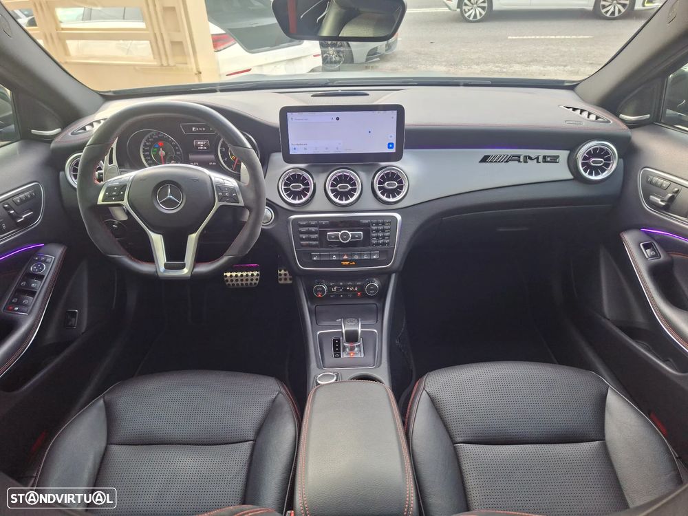Mercedes-Benz GLA 45 AMG - 37