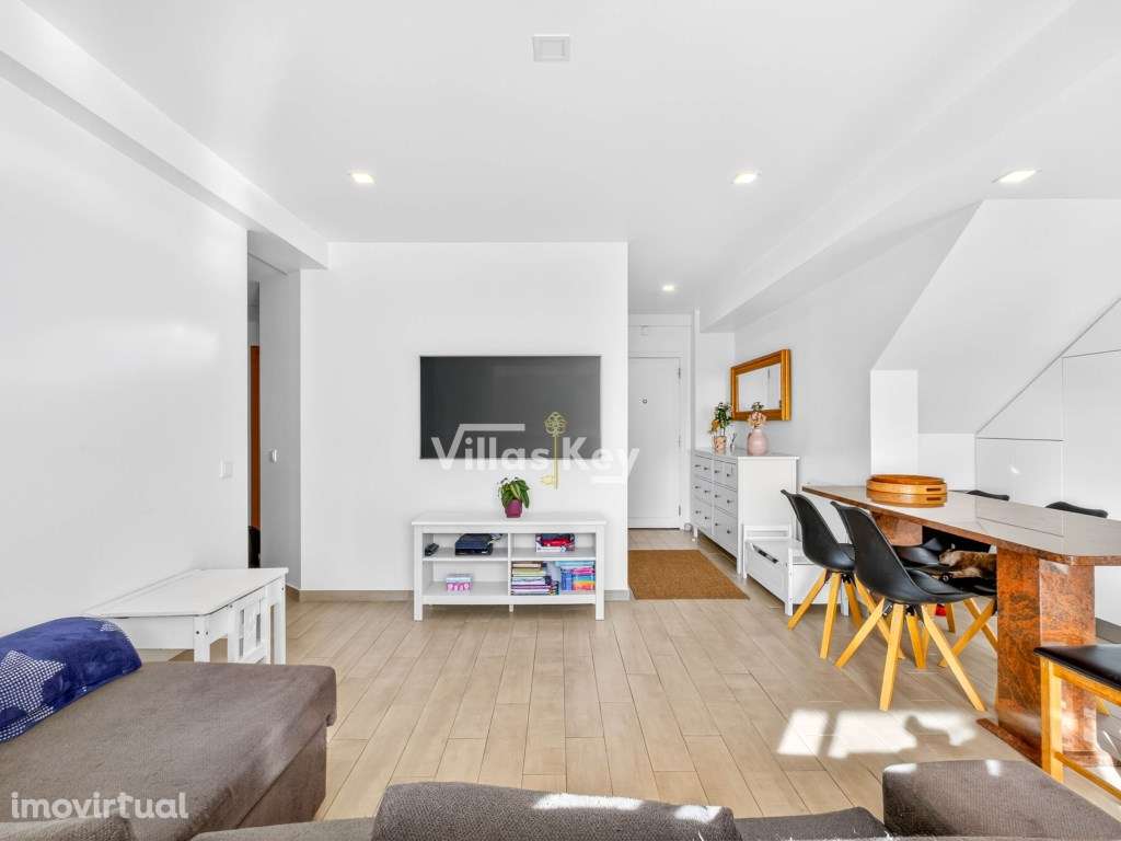 T2 + 1 REMODELADO EM LAGOS - Grande imagem: 2/25