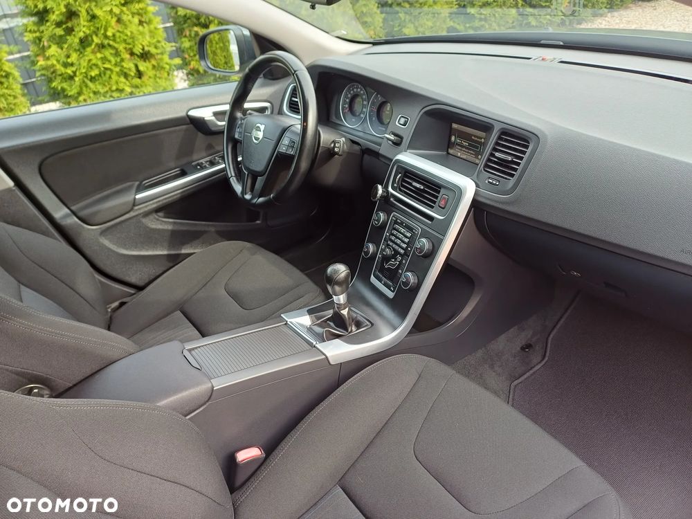 Volvo V60 D2 Kinetic - 20