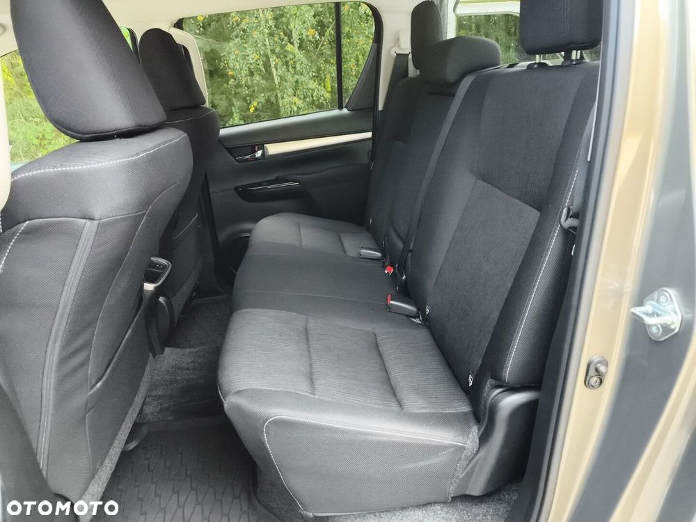 Toyota Hilux 2.8 D-4D mHEV Double Cab Executive 4x4 - 15