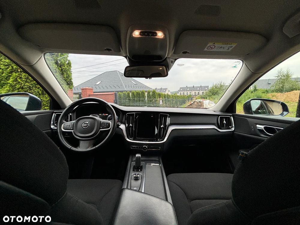Volvo V60 B4 D Momentum - 16