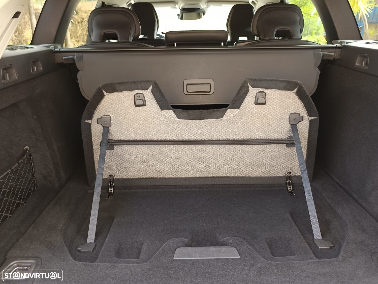Volvo V60 2.0 B4 Momentum Plus Geartronic - 13