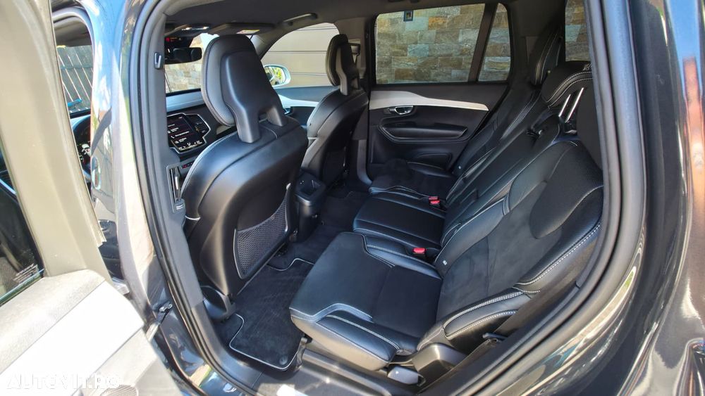 Volvo XC 90 - 7