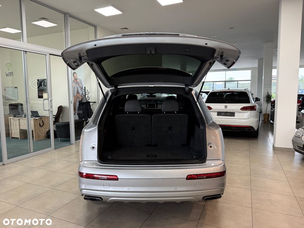 Audi Q7 - 40