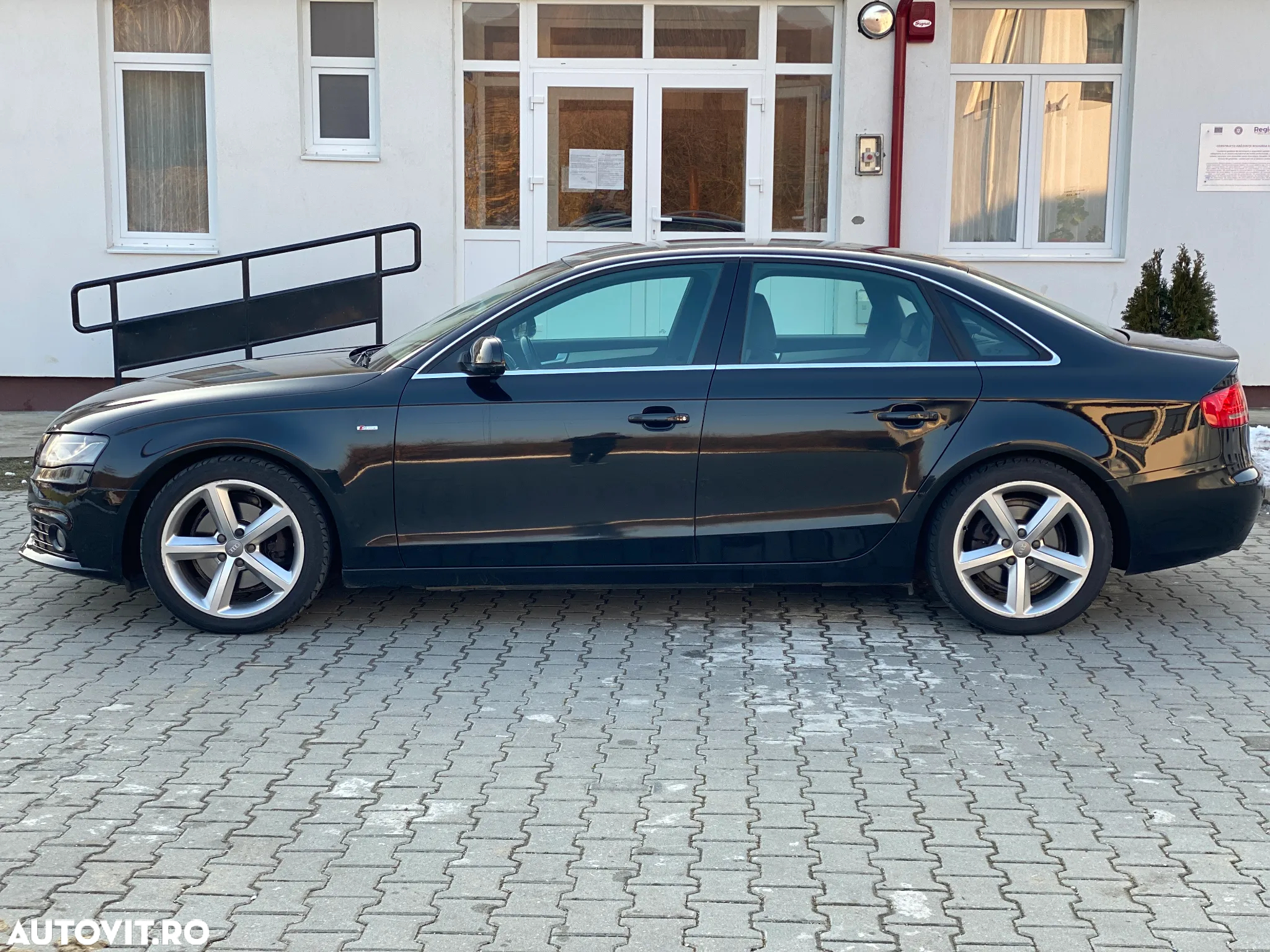 Audi A4 2.0 TDI DPF S line Sportpaket - 6