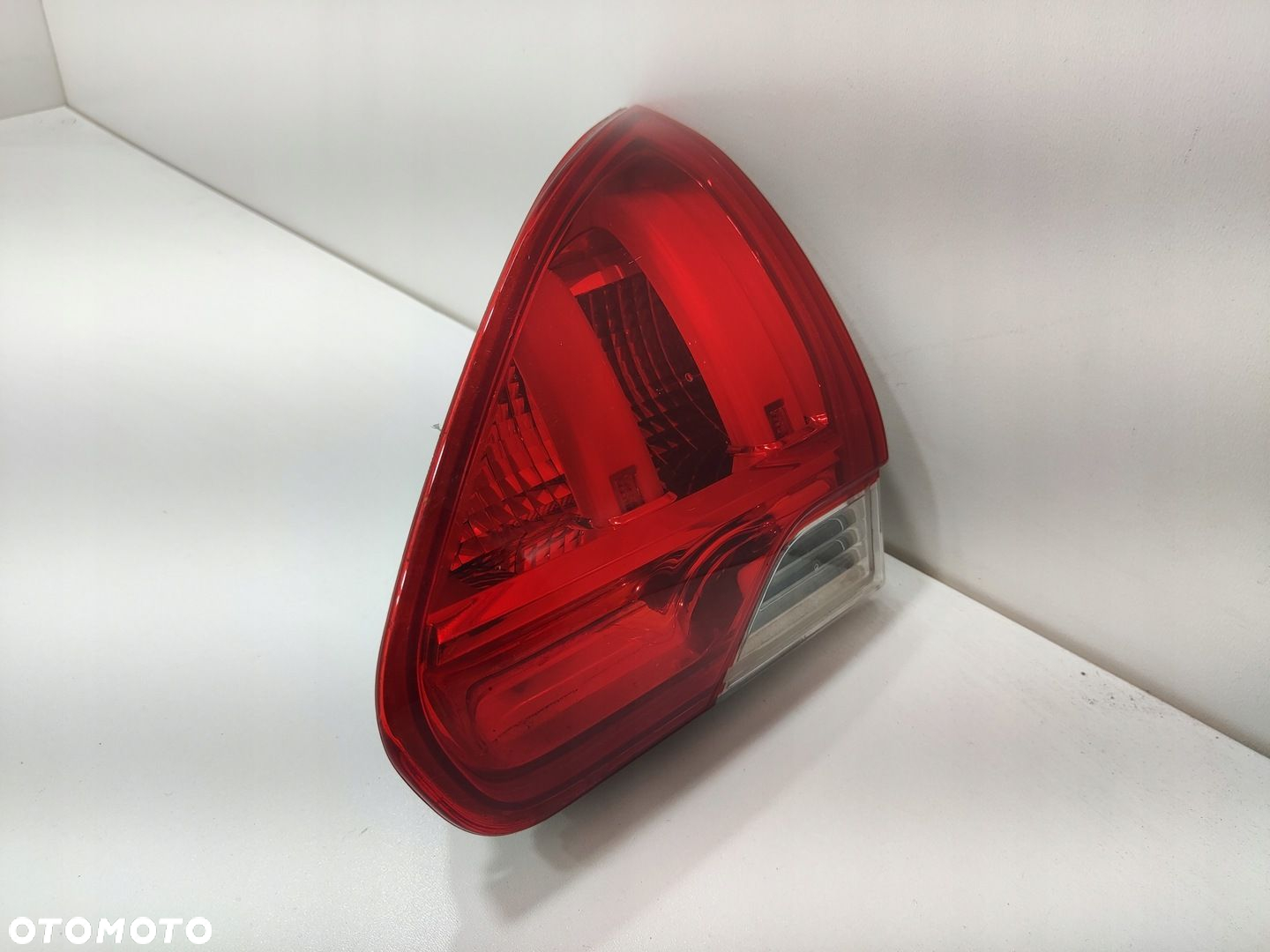LAMPA PRAWA PRAWY TYŁ TYLNA W KLAPĘ PEUGEOT 2008 I 2013-2016 - 5