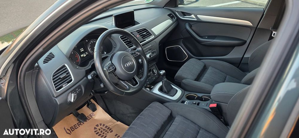 Audi Q3 2.0 TDI Design - 13