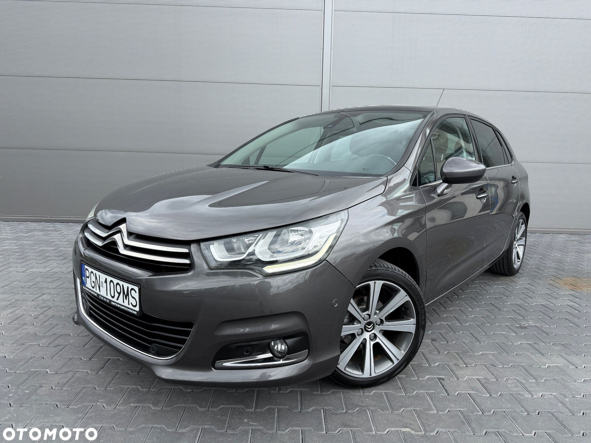 Citroën C4 PureTech e-THP 130 Exclusive - 1