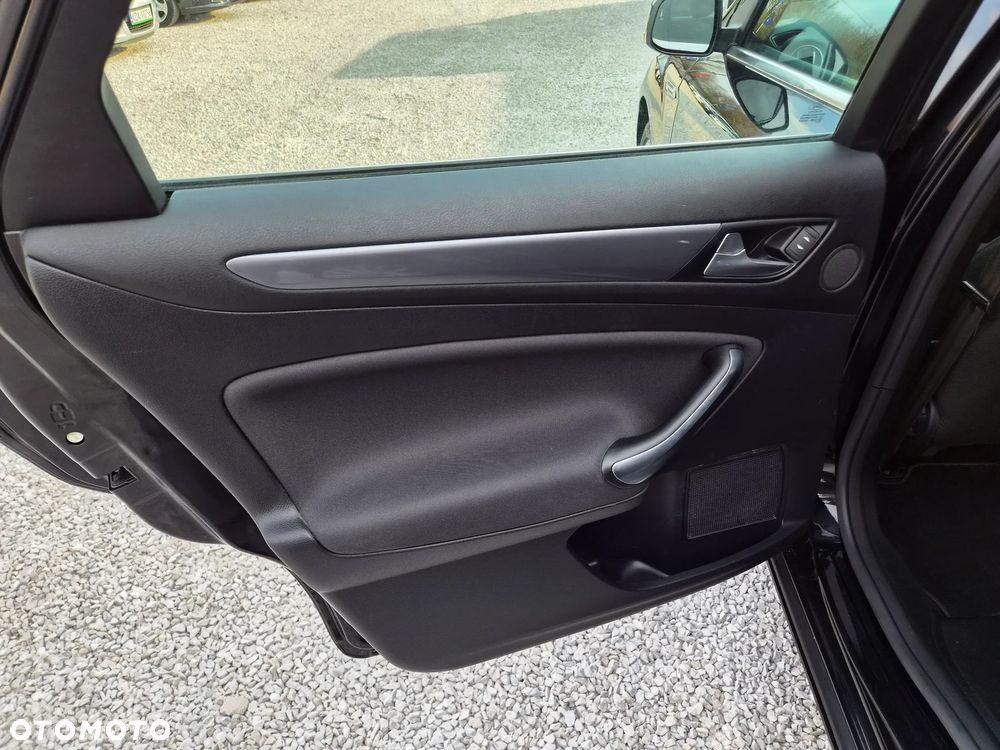 Ford Mondeo SW 2.0 TDCi Titanium - 17