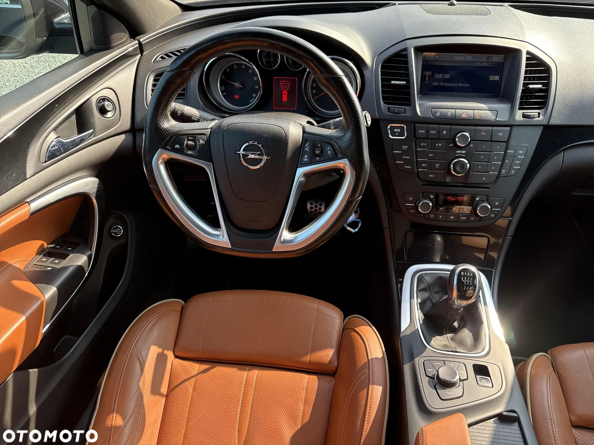 Opel Insignia 2.0 T Cosmo 4x4 - 13