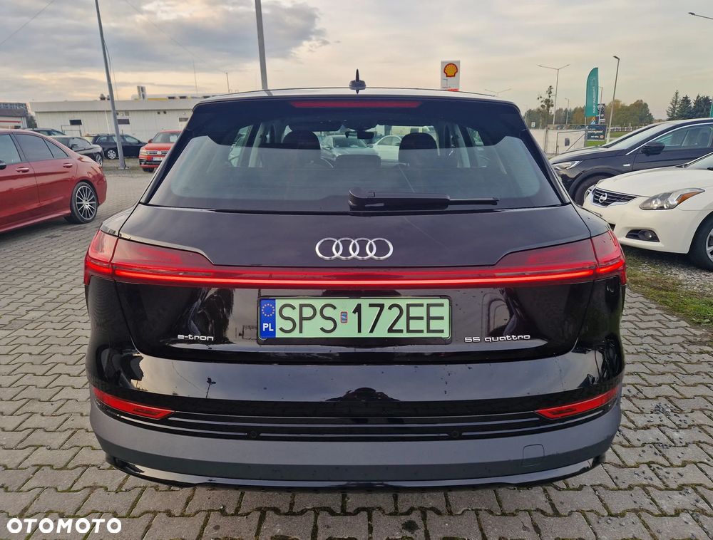 Audi Q8 e-tron - 8