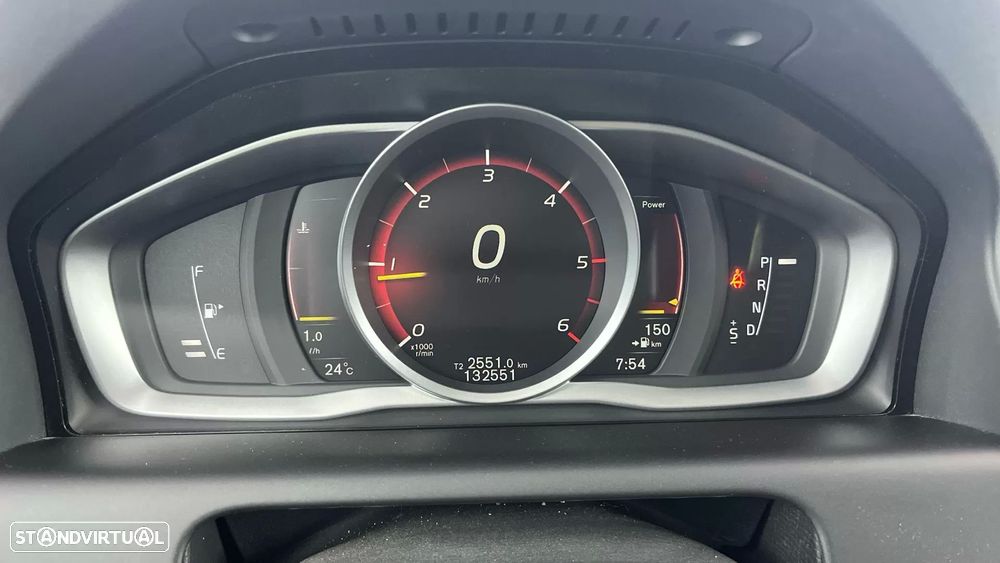 Volvo XC 60 2.0 D3 Dynamic Edition Geartronic - 29