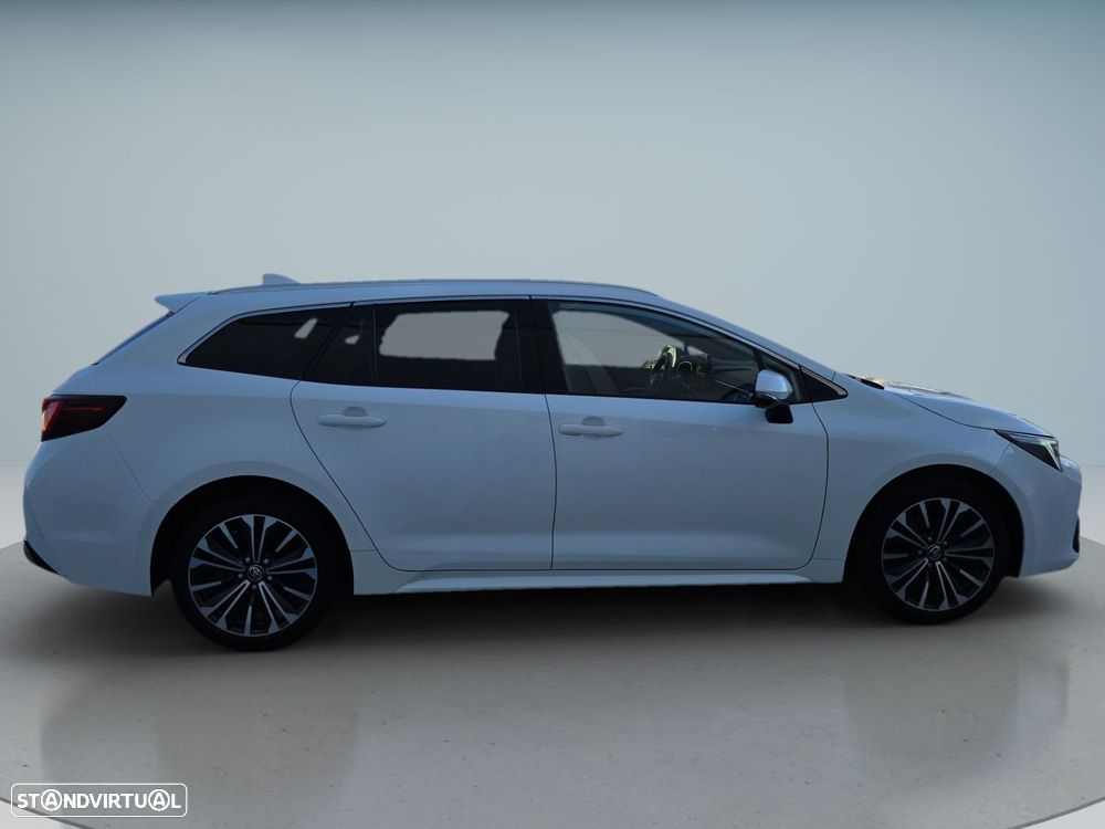 Toyota Corolla Touring Sports 1.8 Hybrid Comfort Plus - 4