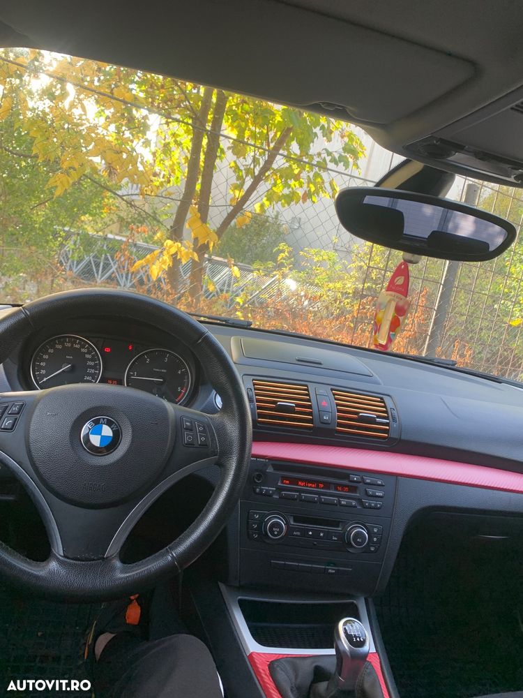 BMW Seria 1 120d - 8