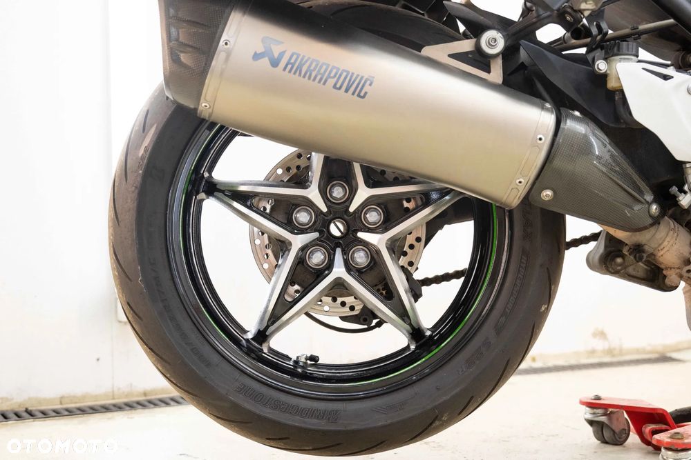 Kawasaki Ninja H2 SX - 35