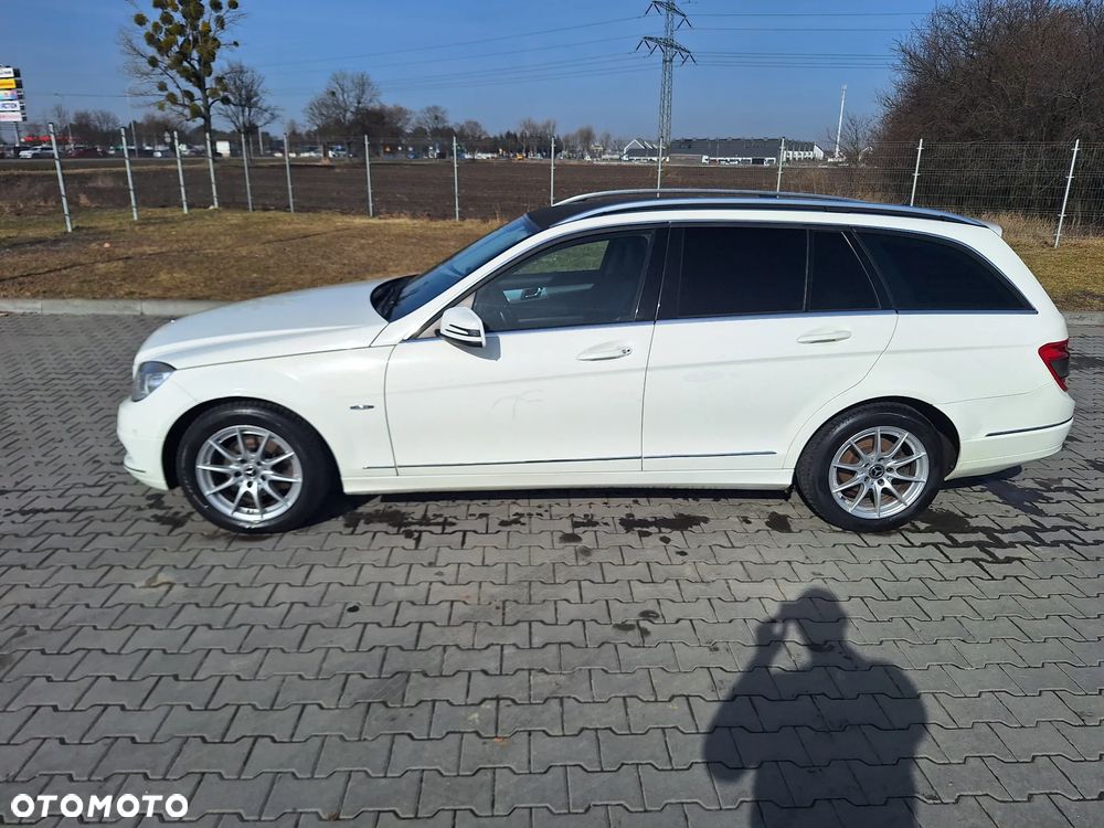 Mercedes-Benz Klasa C 180 K BlueEff Avantgarde - 3