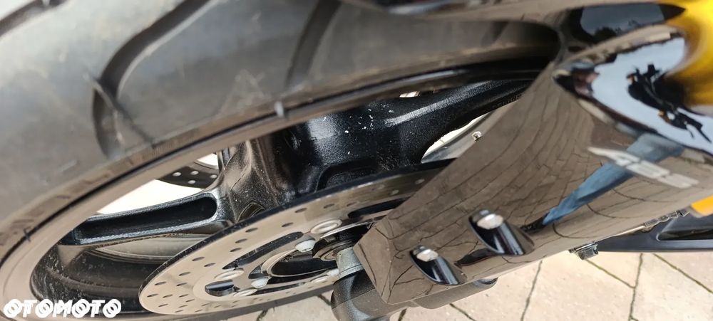 Yamaha FZ8 - 18