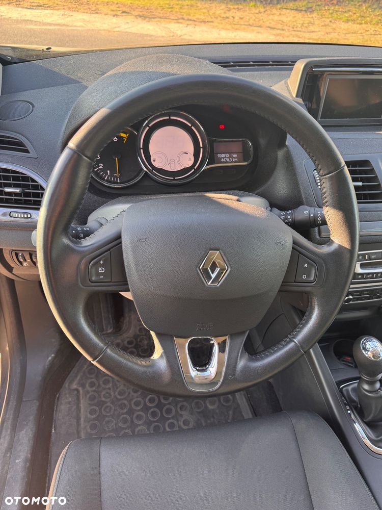 Renault Megane 1.2 16V TCe Energy Limited EU6 - 9
