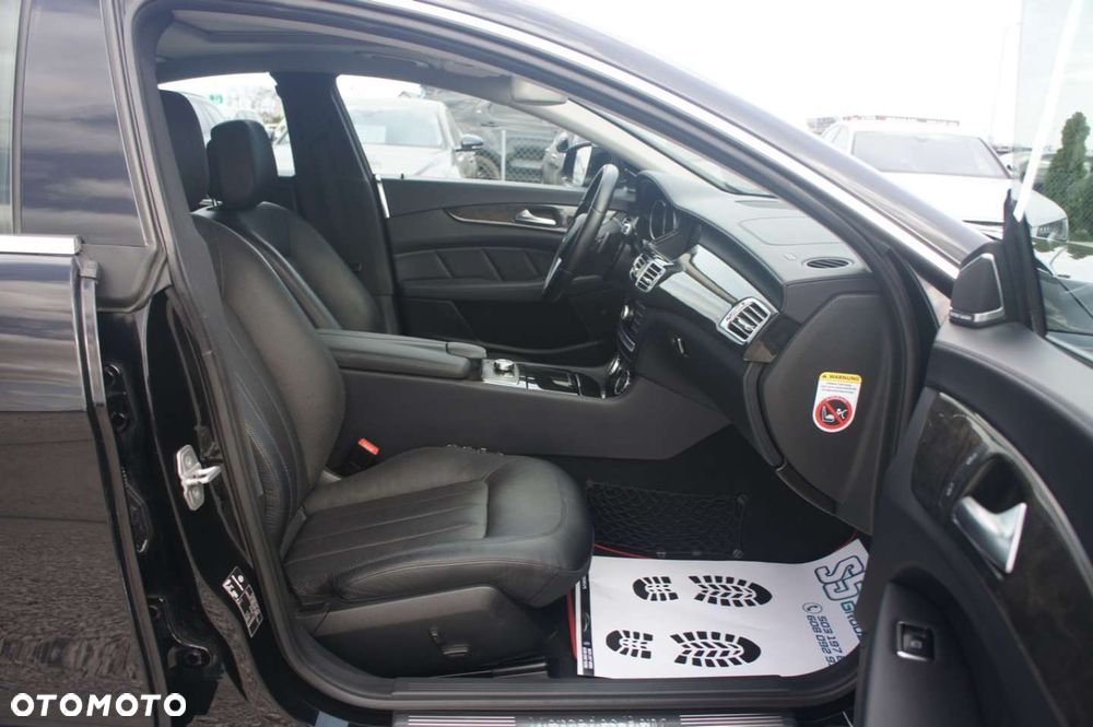 Mercedes-Benz CLS - 16