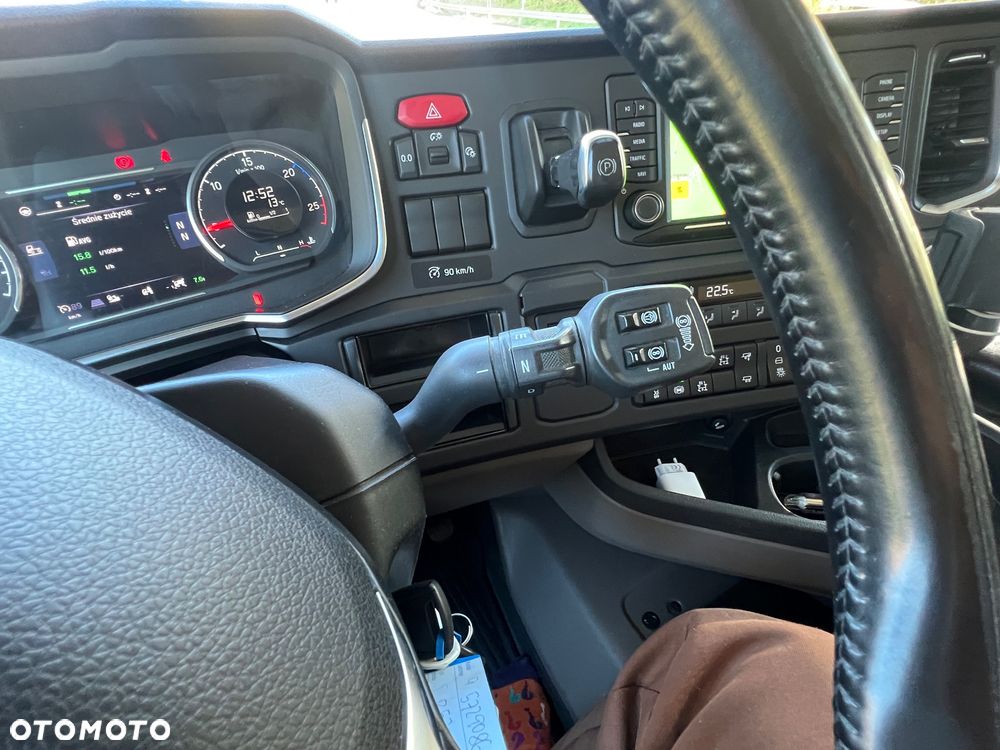 Scania Scania R540 hydraulika z Niemiec stan pełna opcja Cały na poduszce - 21