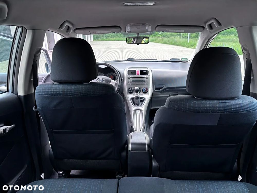 Toyota Auris 2.0 D-4D Luna - 3