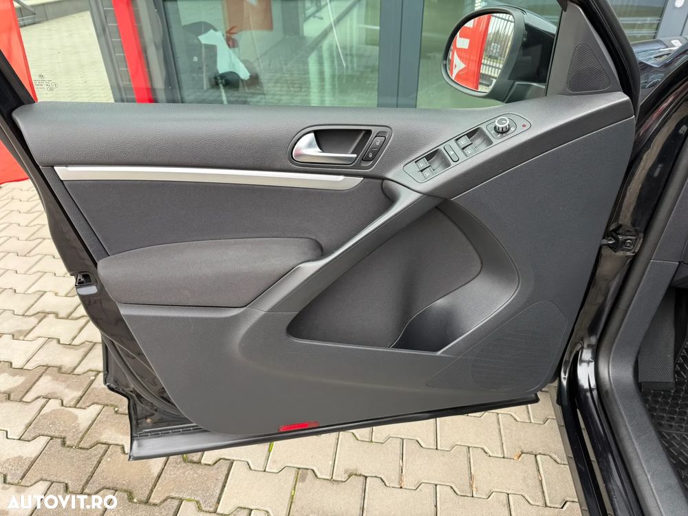 Volkswagen Tiguan 2.0 TDI DPF 4Motion Sport & Style - 21