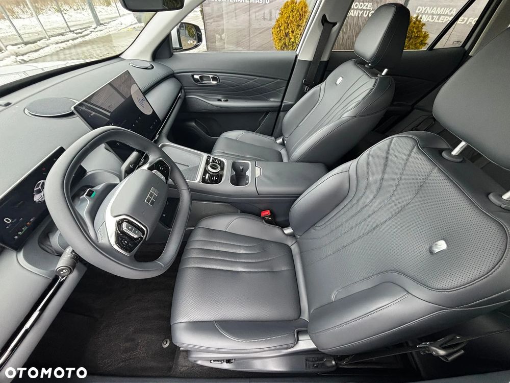 Geely Starray EM-i 1.5 PHEV Pro - 22