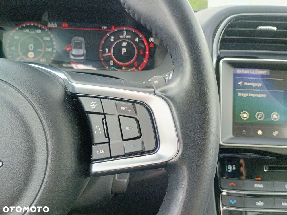 Jaguar F-Pace - 20