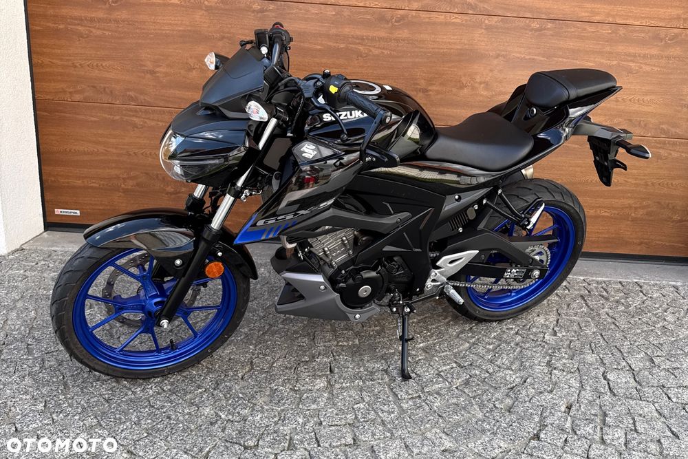 Suzuki GSX - 14