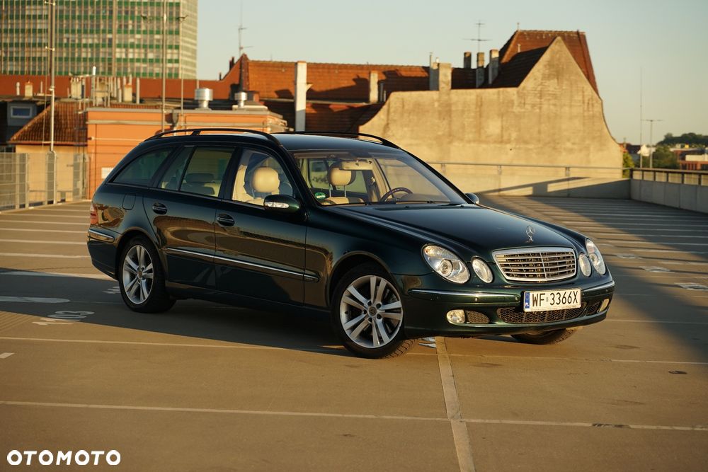 Mercedes-Benz Klasa E 500 4-Matic T Elegance - 1
