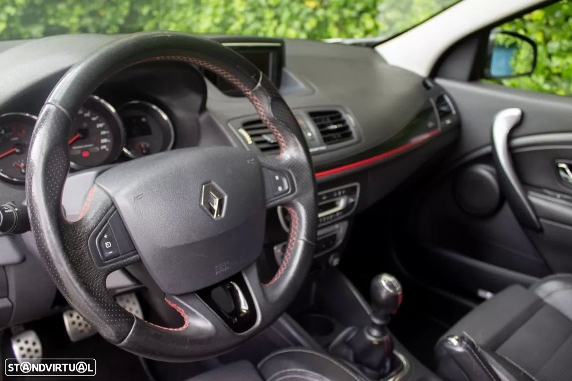 Renault Mégane Sport Tourer 1.5 dCi GT Line SS - 11
