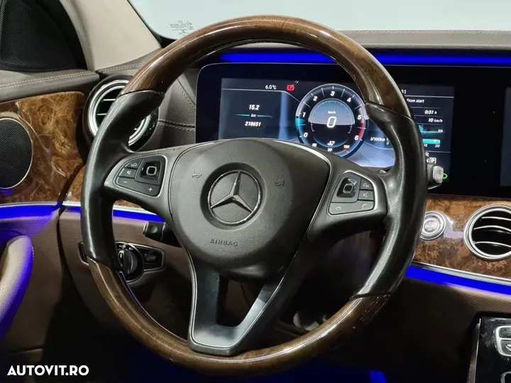 Mercedes-Benz E 220 d 4Matic 9G-TRONIC Exclusive - 12
