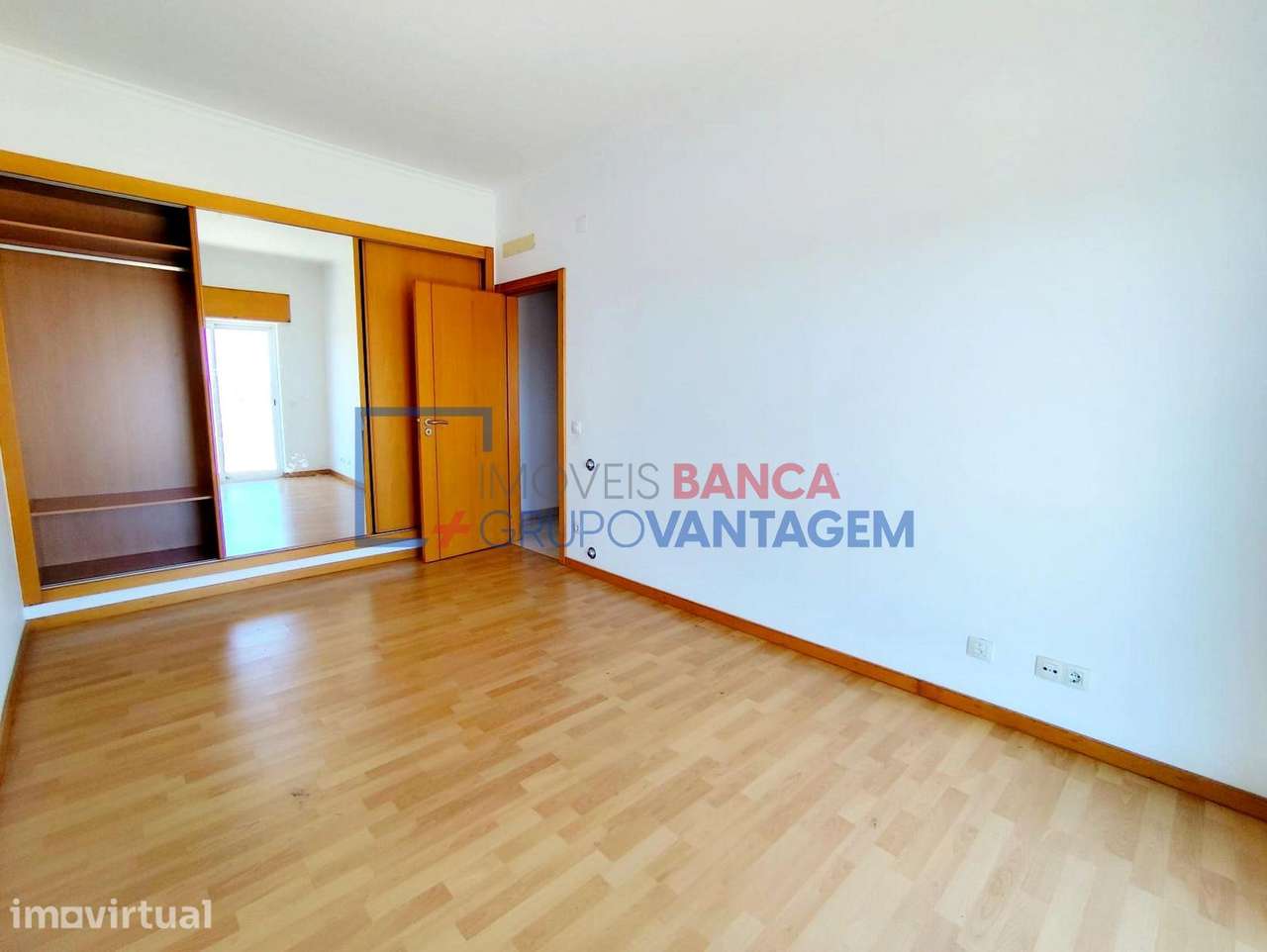 Apartamento T2 a 2 minutos da Estação de Comboios da Azambuja - Grande imagem: 4/12