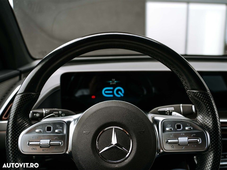 Mercedes-Benz EQC 400 4MATIC - 8