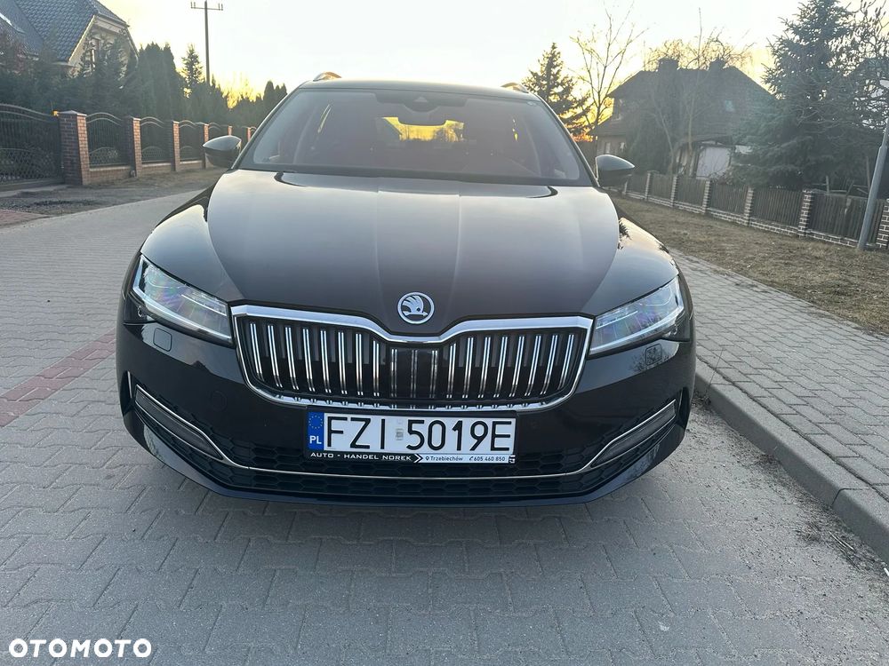 Skoda Superb 2.0 TDI SCR 4x4 Style DSG - 3