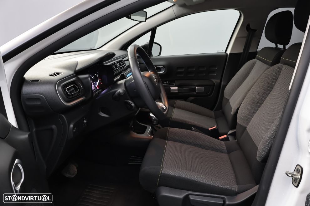 Citroën C3 1.2 PureTech Shine EAT6 - 22