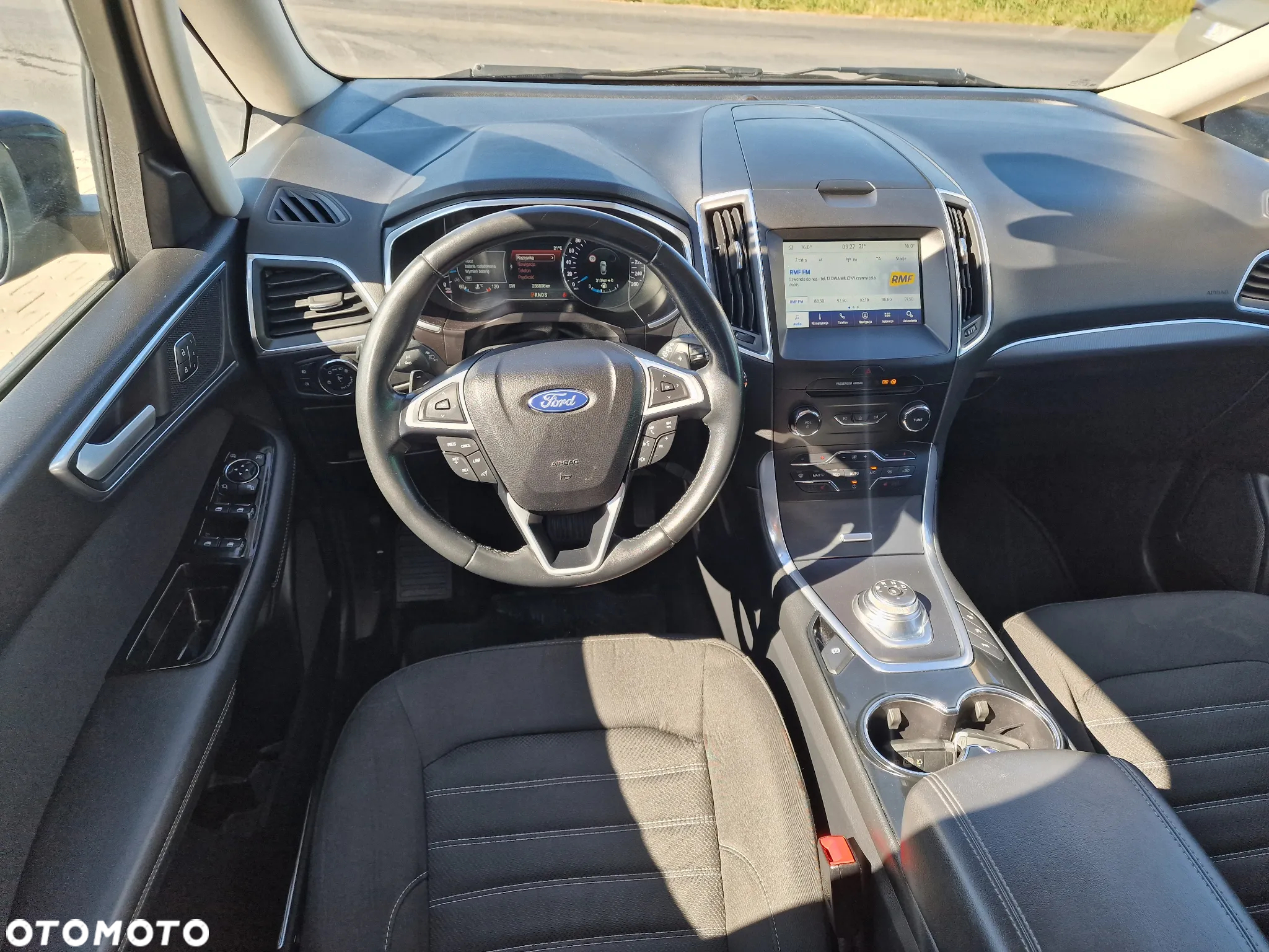 Ford Galaxy 2.0 EcoBlue Twin-Turbo Titanium - 22