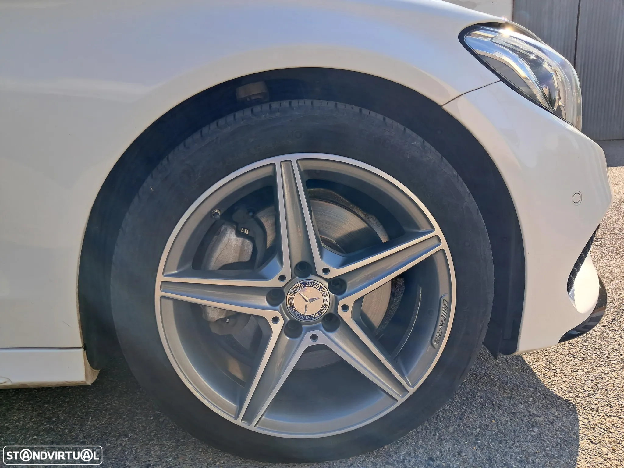 Mercedes-Benz C 300 BlueTEC Hybrid AMG Line - 14