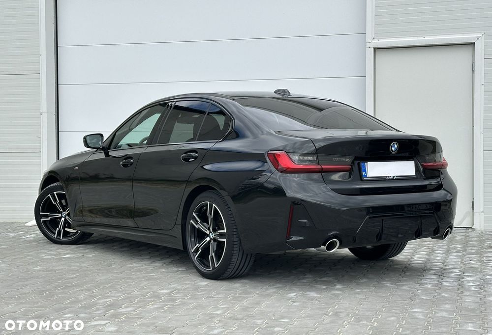 BMW Seria 3 318i M Sport - 4