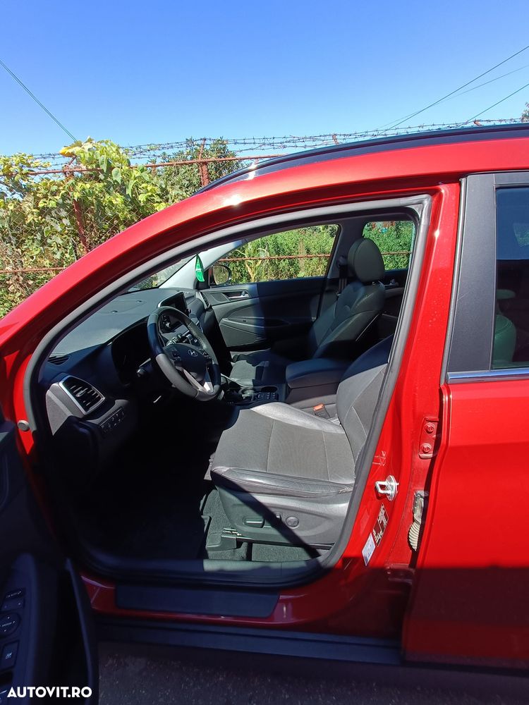 Hyundai Tucson 2.0 CRDI 4WD 8AT Luxury - 3