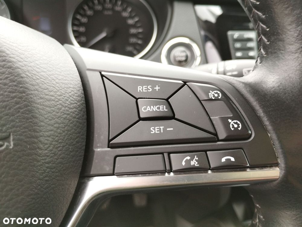 Nissan Qashqai 1.2 DIG-T N-Connecta - 19